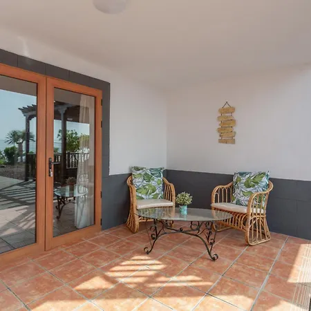 Casa Justo Sea View * El Draguito