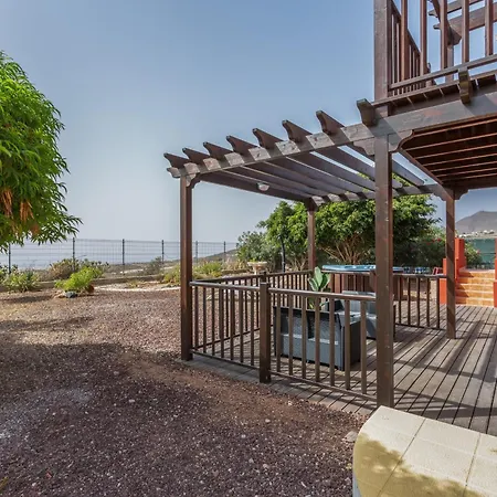 Casa Justo Sea View Ferienhaus